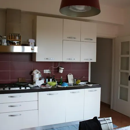 Apartament Chezeno *